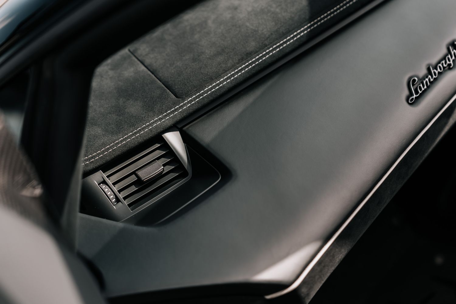 Lamborghini Aventador SV Roadster LP 750-4