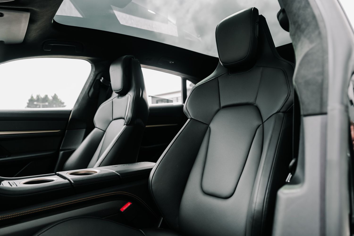 Porsche Taycan Turbo S Cross Turismo Performance Plus 93.4kWh
