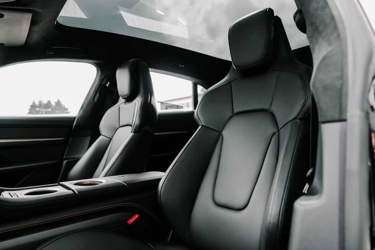Porsche Taycan Turbo S Cross Turismo Performance Plus 93.4kWh