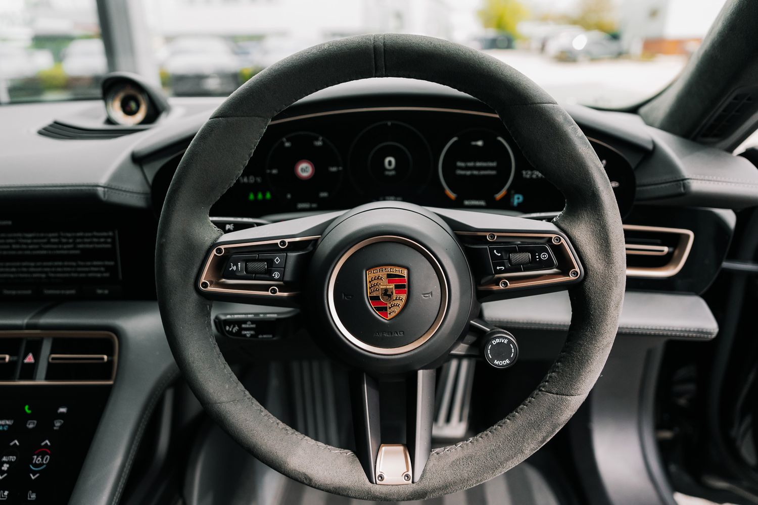 Porsche Taycan Turbo S Cross Turismo Performance Plus 93.4kWh