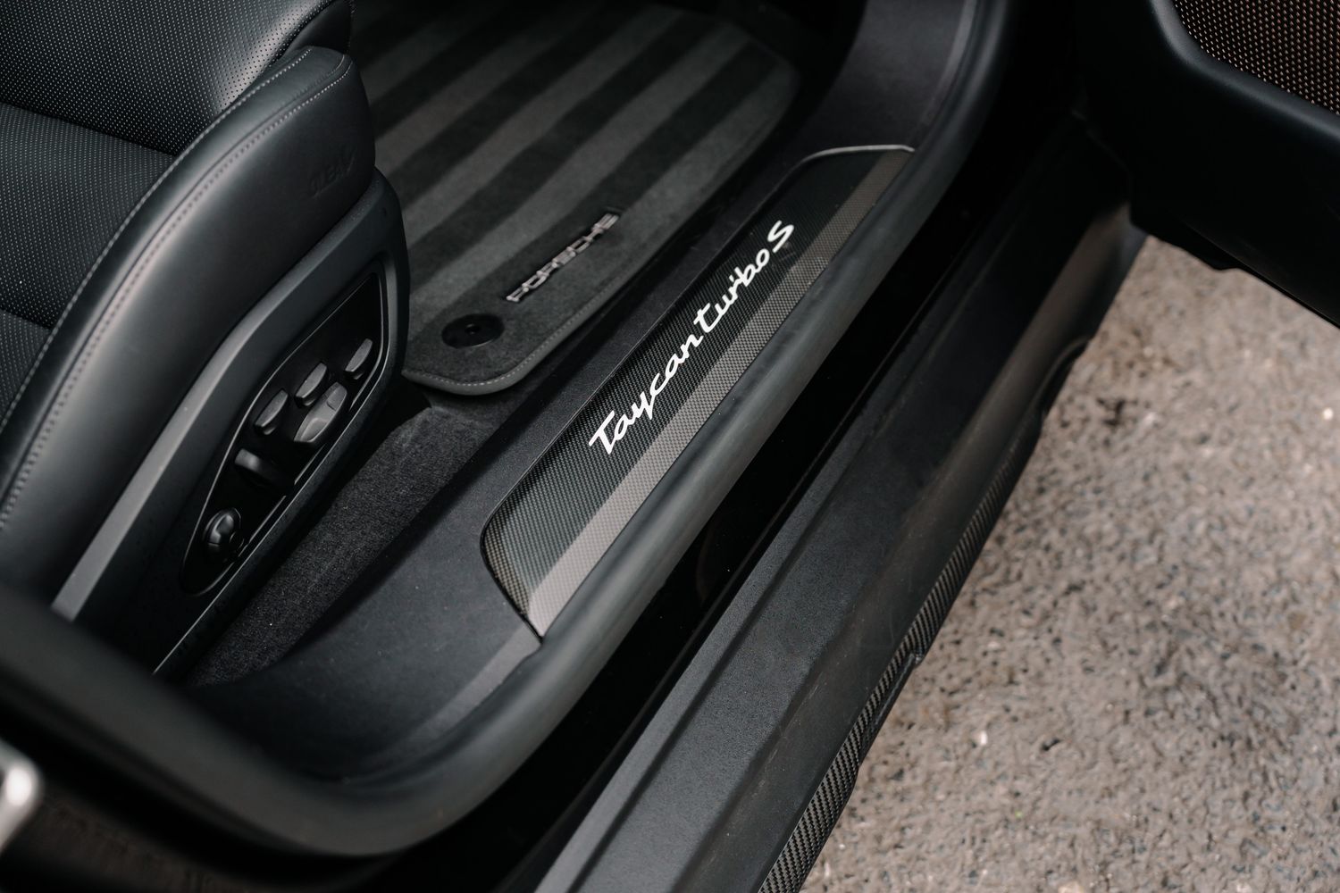 Porsche Taycan Turbo S Cross Turismo Performance Plus 93.4kWh