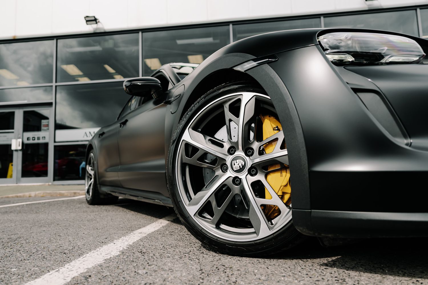 Porsche Taycan Turbo S Cross Turismo Performance Plus 93.4kWh