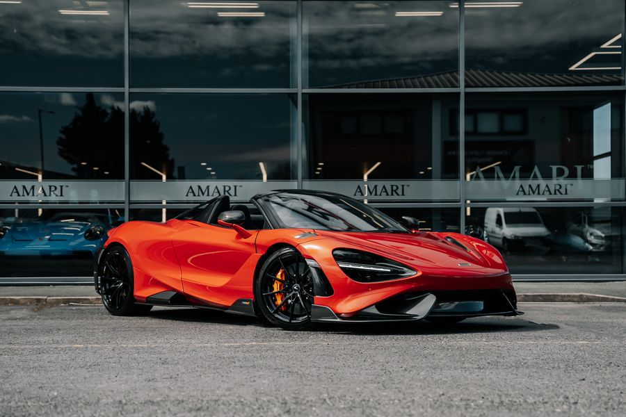2022 McLaren 765LT V8