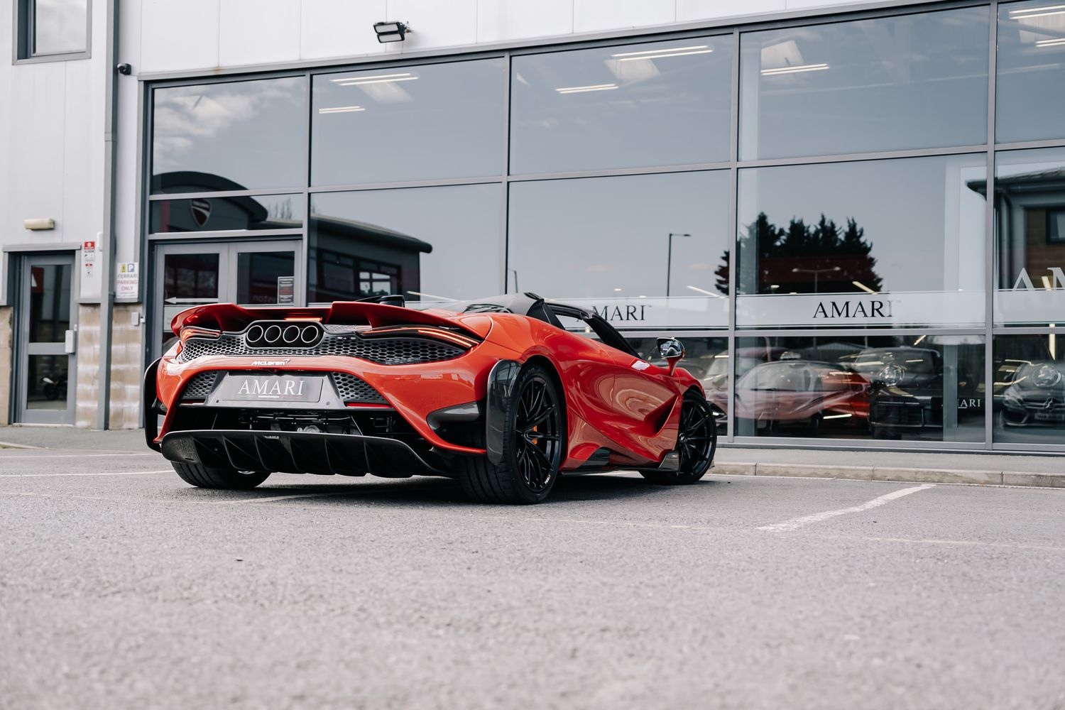 McLaren 765LT Spider