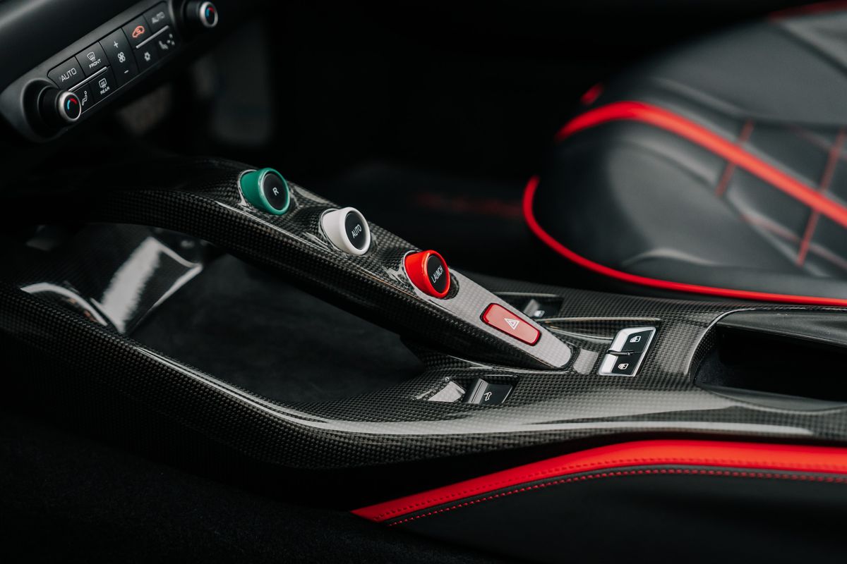 Ferrari 812 GTS