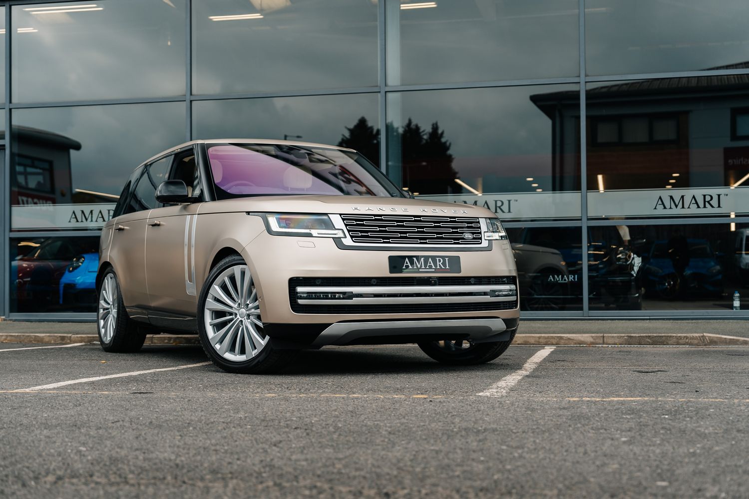 Land Rover Range Rover First Edition Autobiography D MHEV Auto