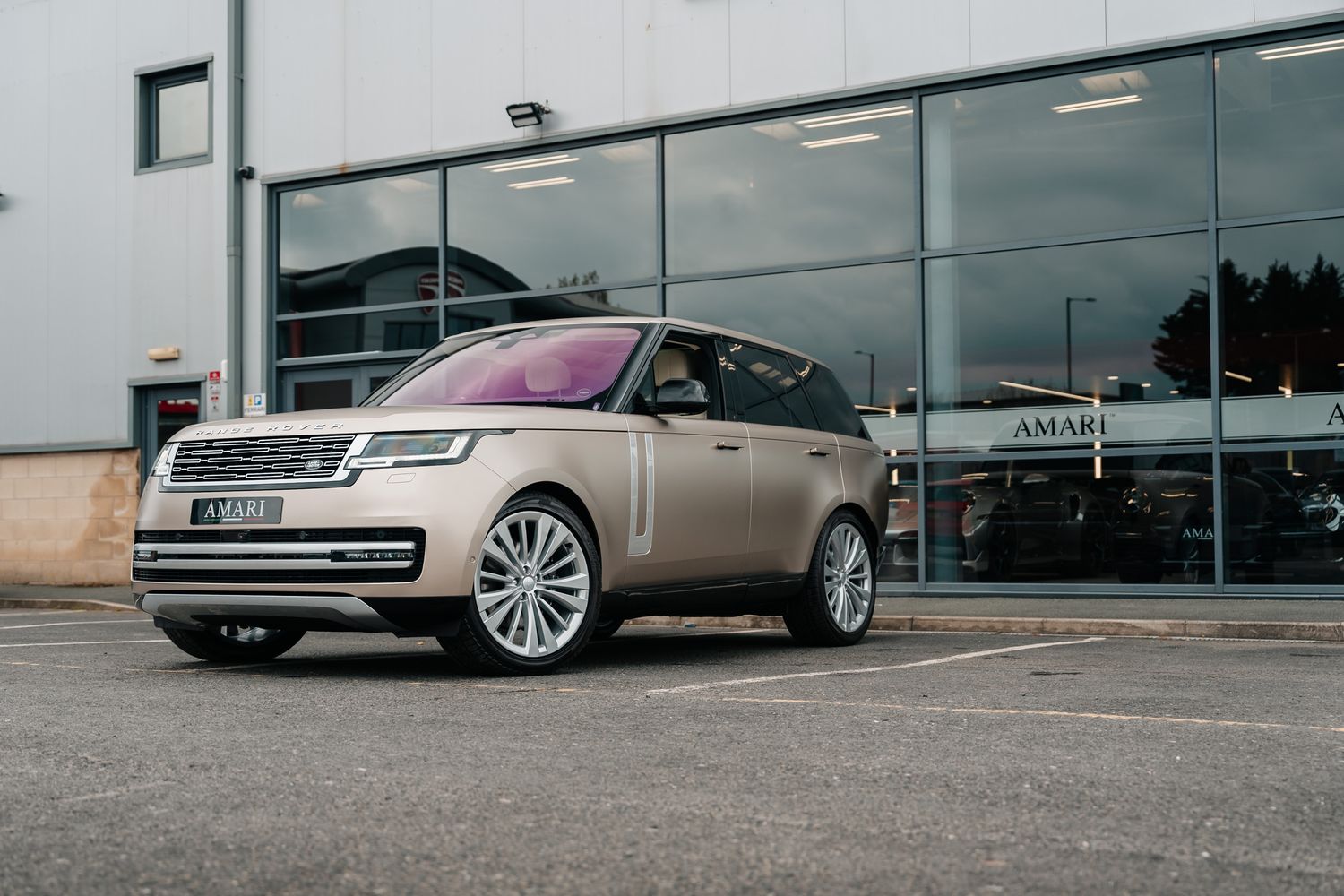 Land Rover Range Rover First Edition Autobiography D MHEV Auto