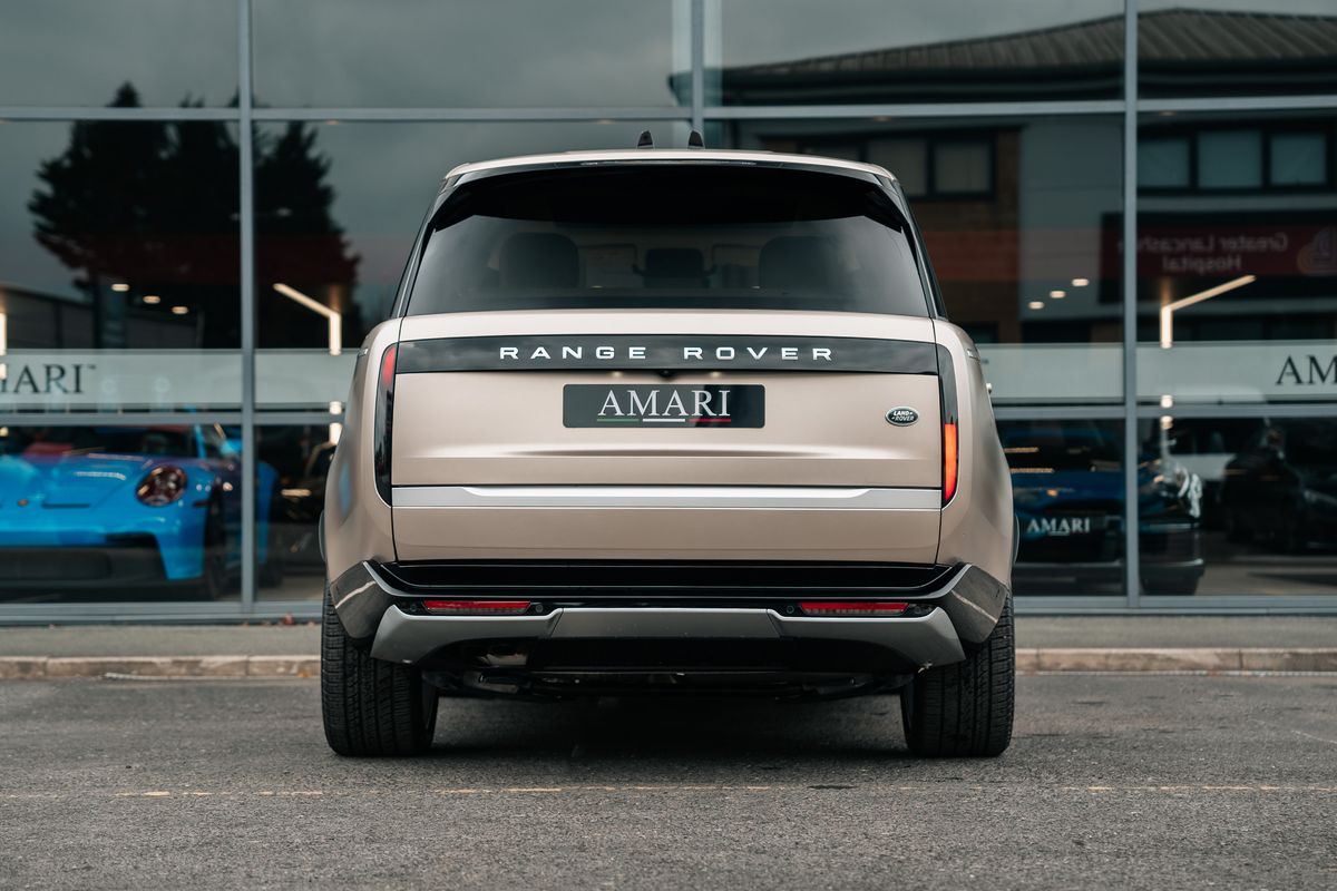 Land Rover Range Rover First Edition Autobiography D MHEV Auto