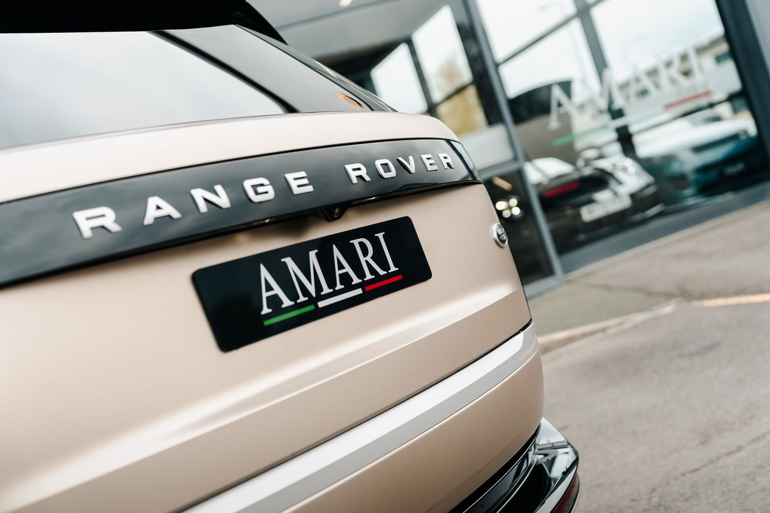 Land Rover Range Rover First Edition Autobiography D MHEV Auto