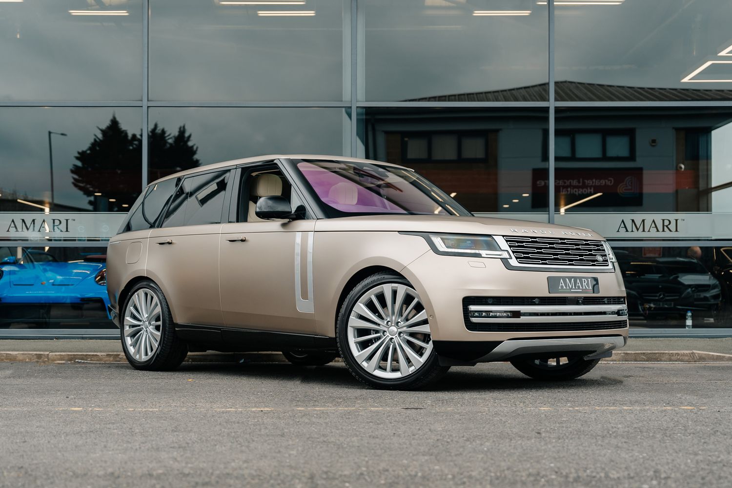 Land Rover Range Rover First Edition Autobiography D MHEV Auto