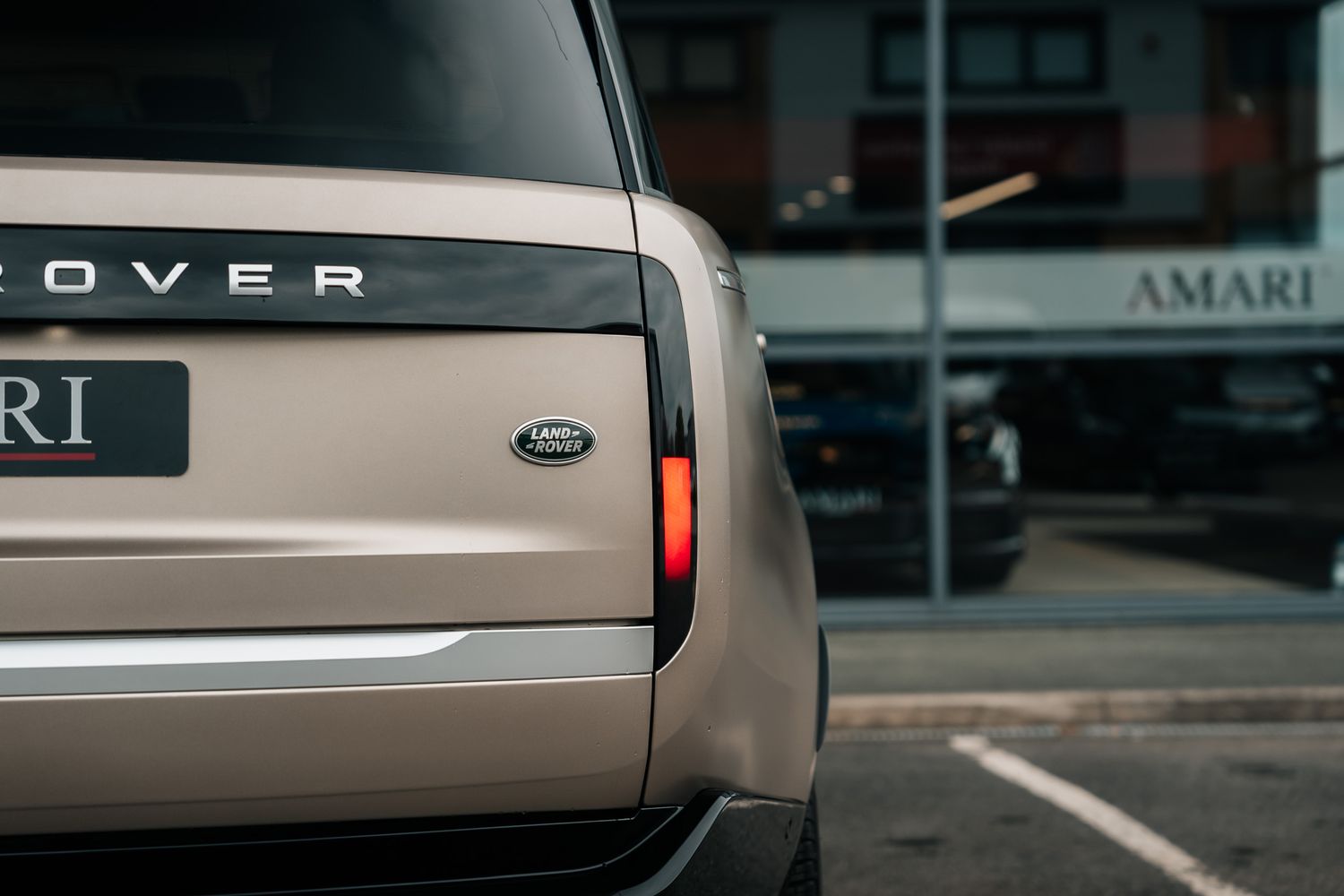 Land Rover Range Rover First Edition Autobiography D MHEV Auto