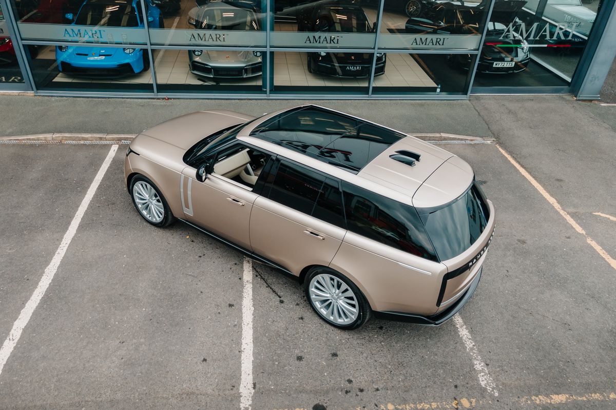 Land Rover Range Rover First Edition Autobiography D MHEV Auto