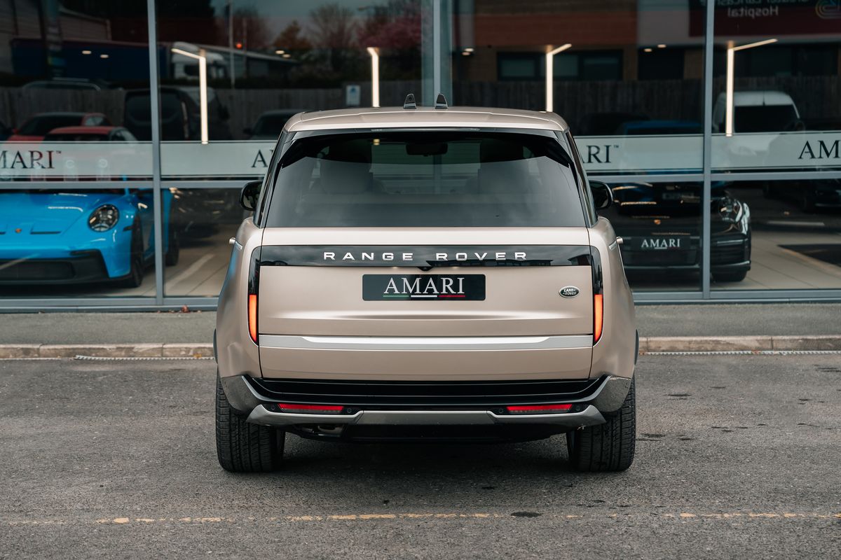 Land Rover Range Rover First Edition Autobiography D MHEV Auto