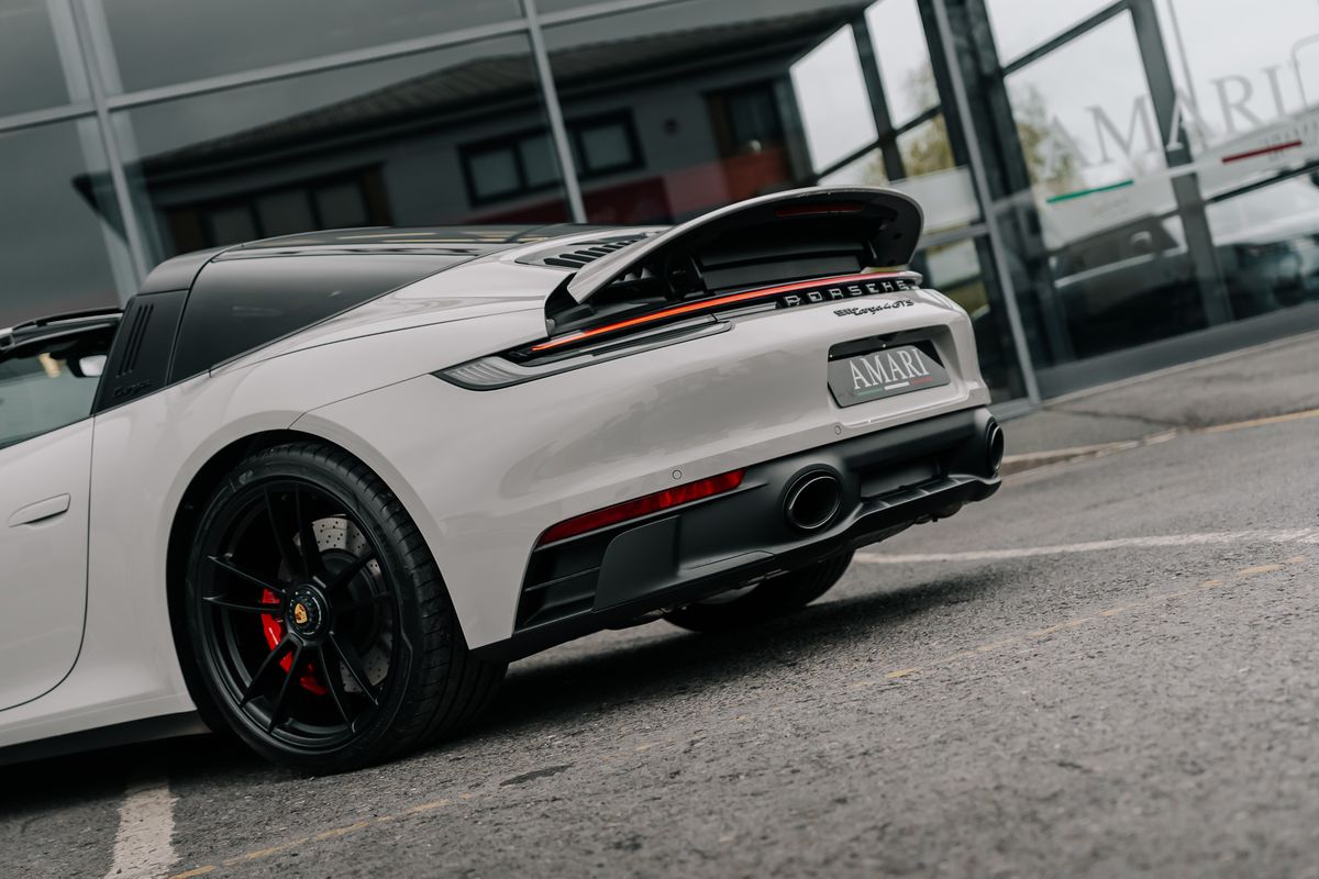 Porsche 911 992 Targa 4 GTS