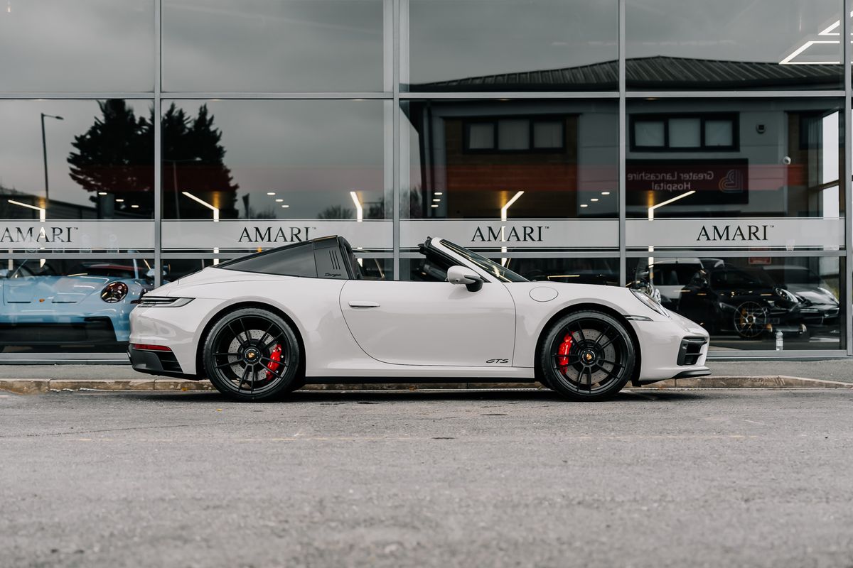 Porsche 911 992 Targa 4 GTS