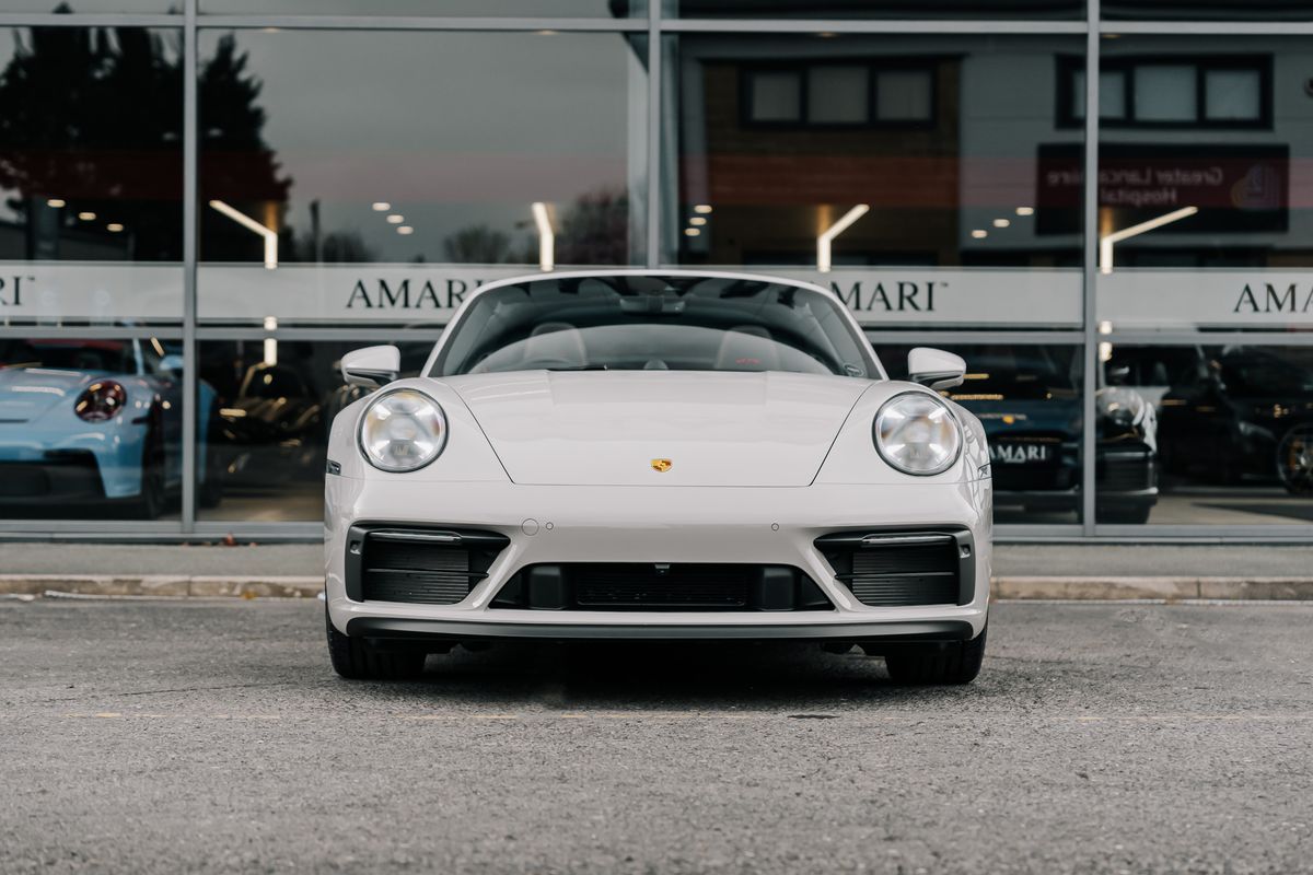 Porsche 911 992 Targa 4 GTS
