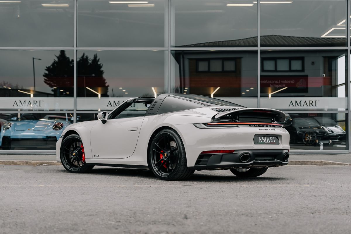 Porsche 911 992 Targa 4 GTS
