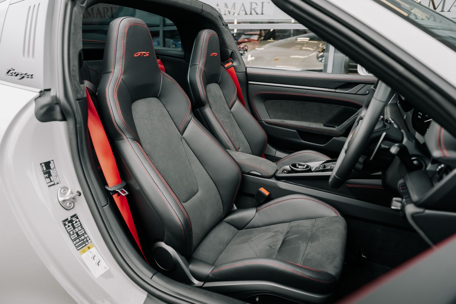 Porsche 911 992 Targa 4 GTS