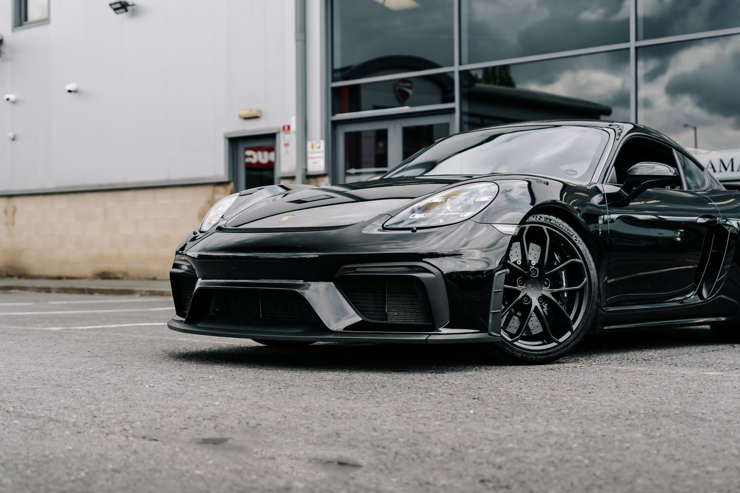 Porsche 718 Cayman GT4