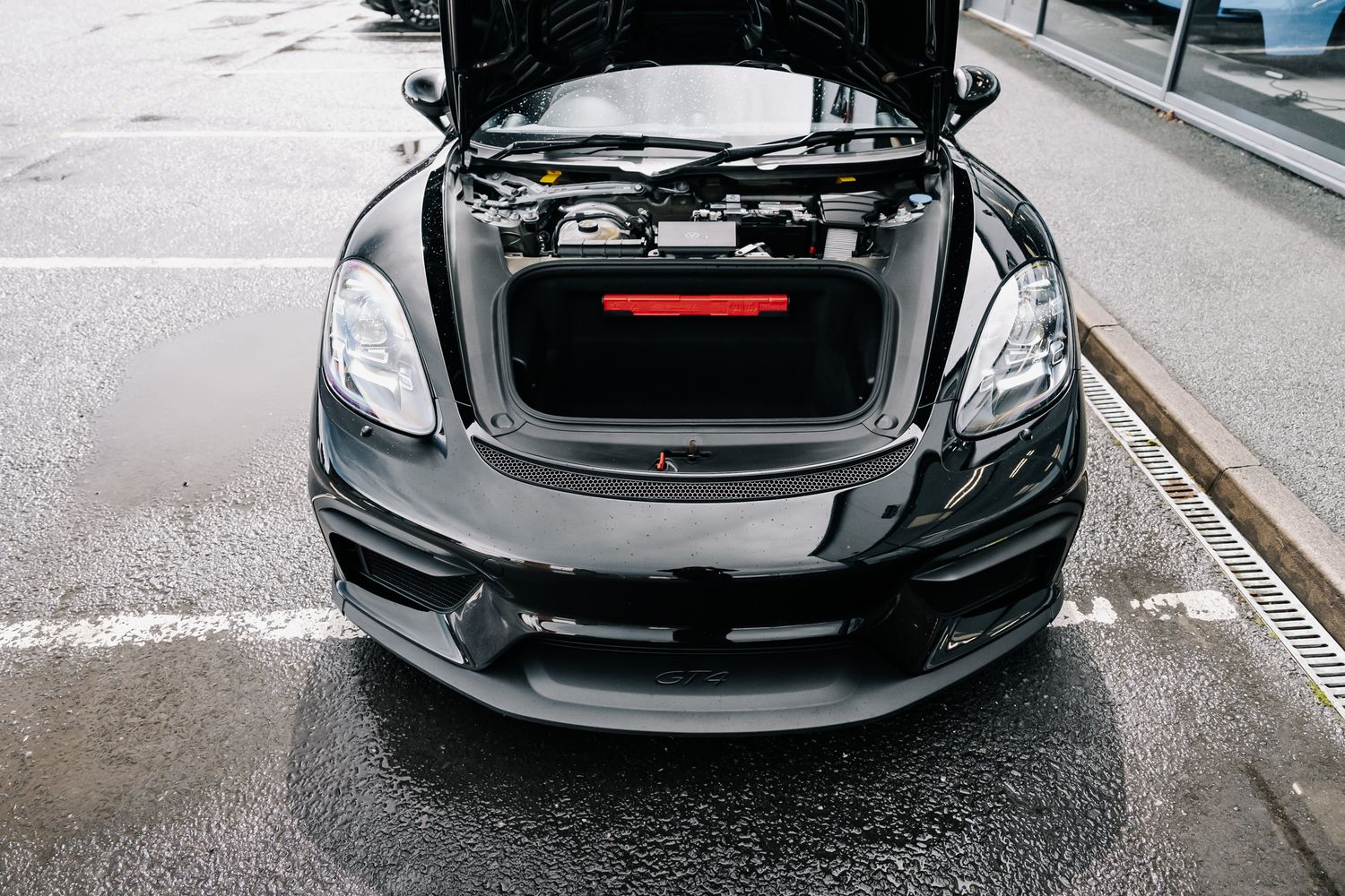 Porsche 718 Cayman GT4