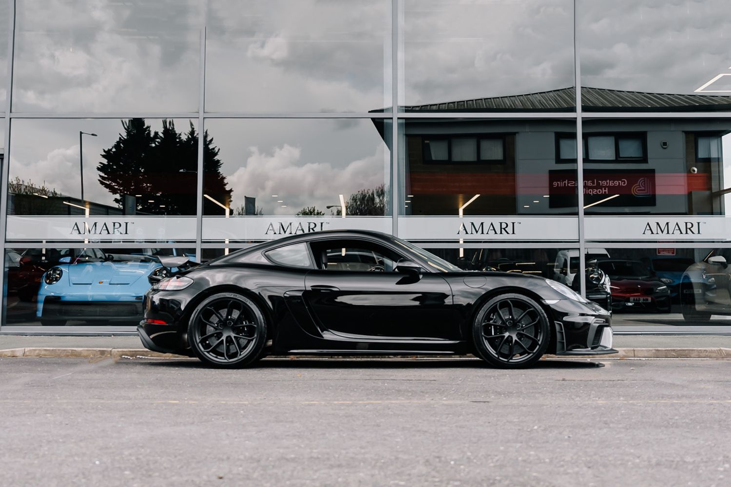 Porsche 718 Cayman GT4