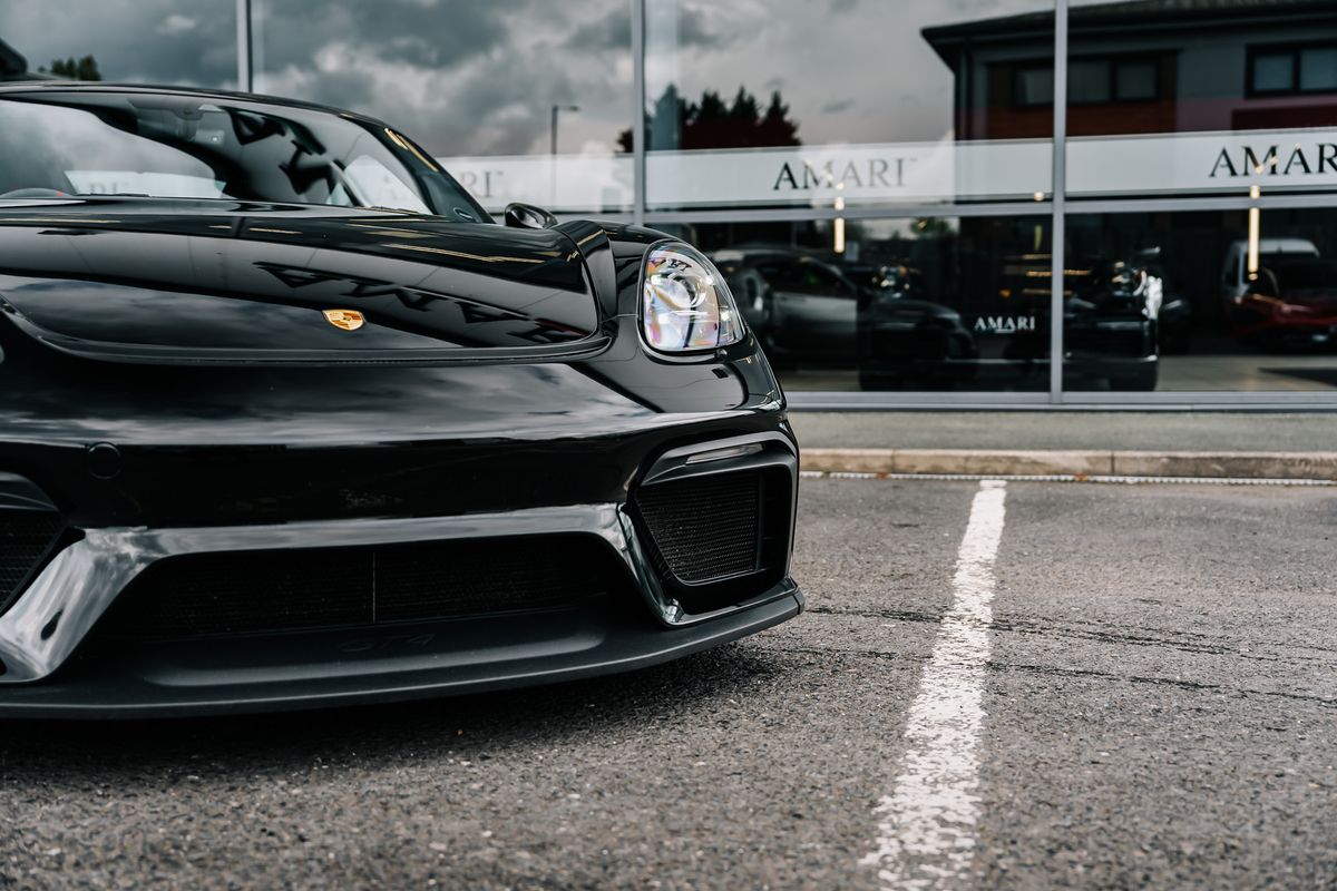 Porsche 718 Cayman GT4