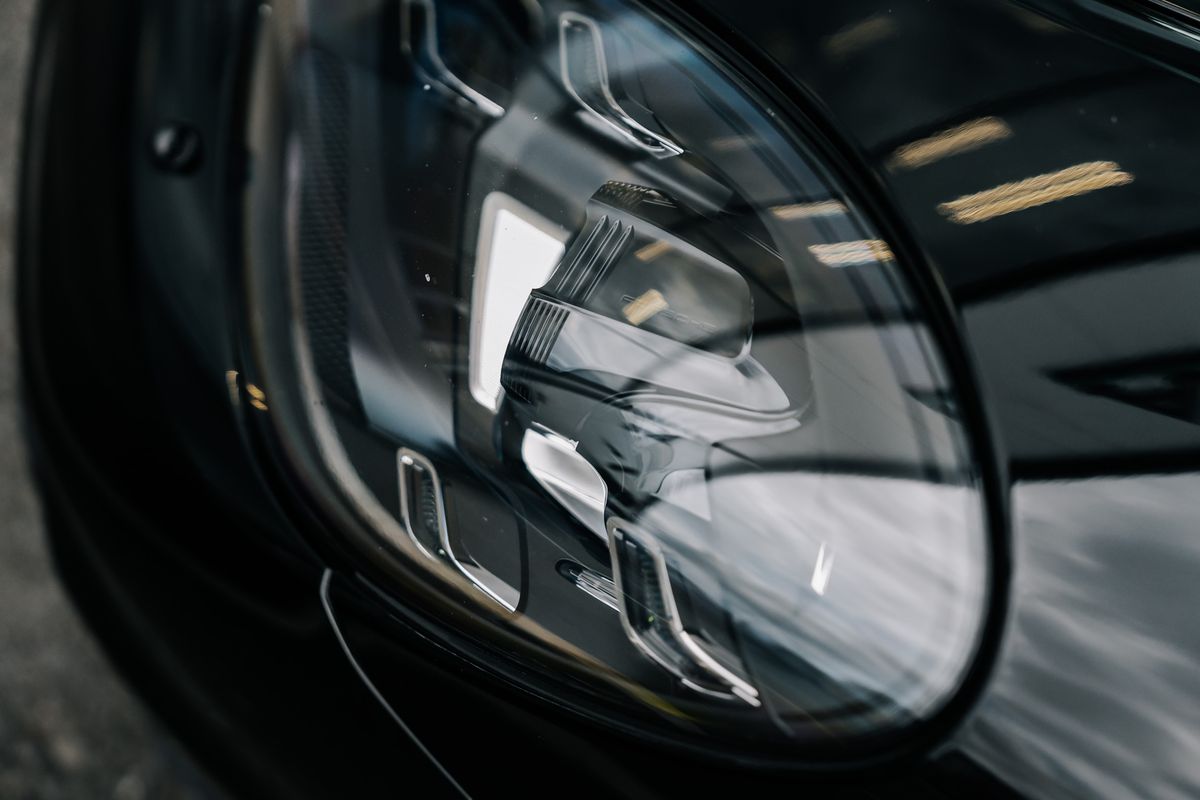 Porsche 718 Cayman GT4