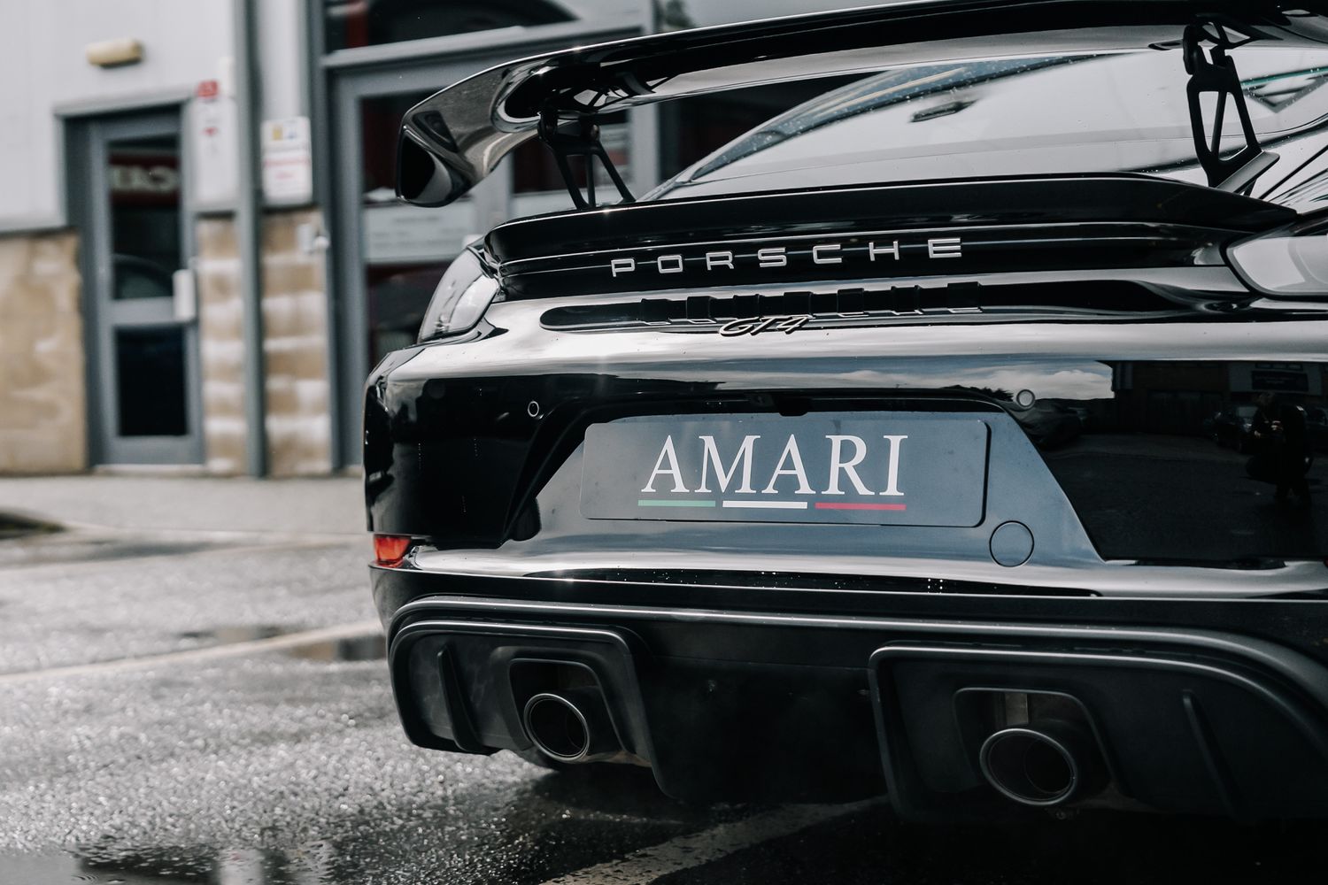 Porsche 718 Cayman GT4