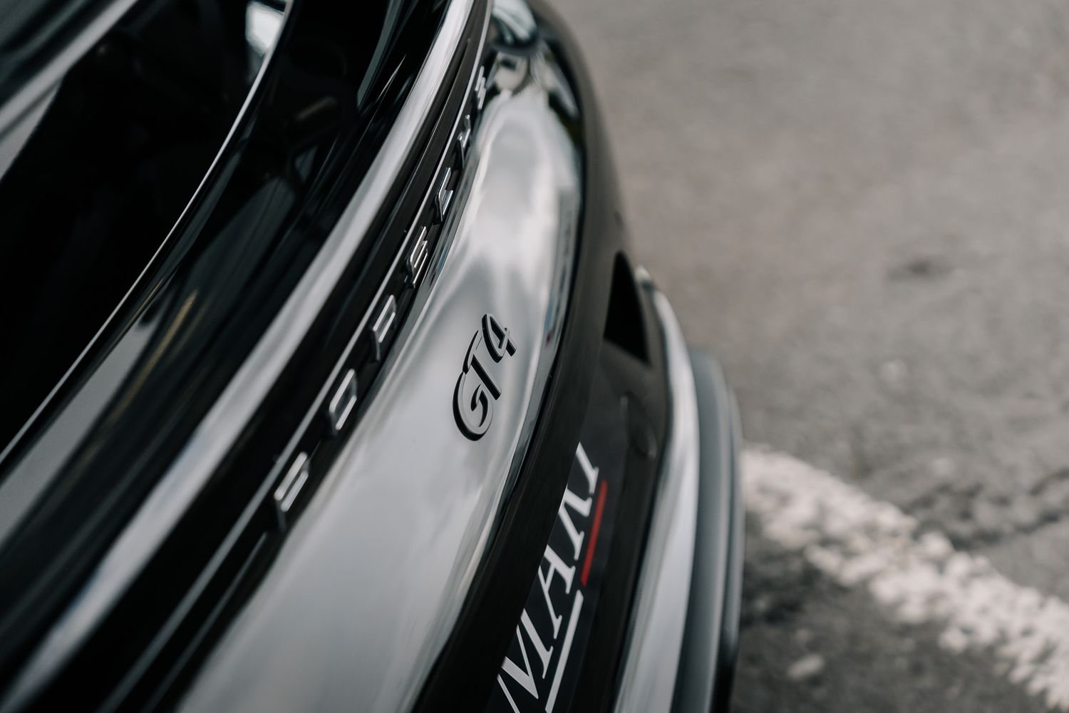 Porsche 718 Cayman GT4