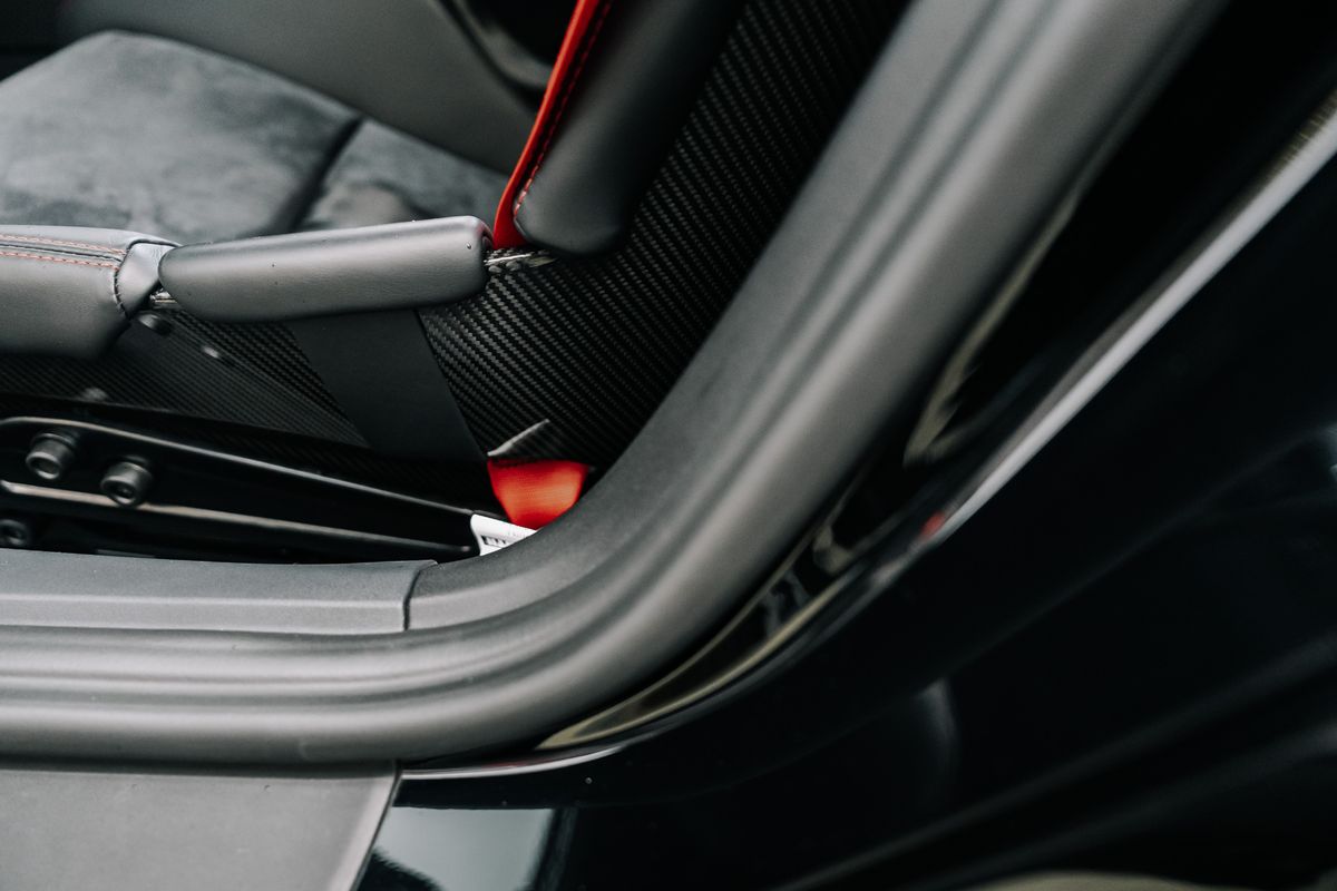 Porsche 718 Cayman GT4