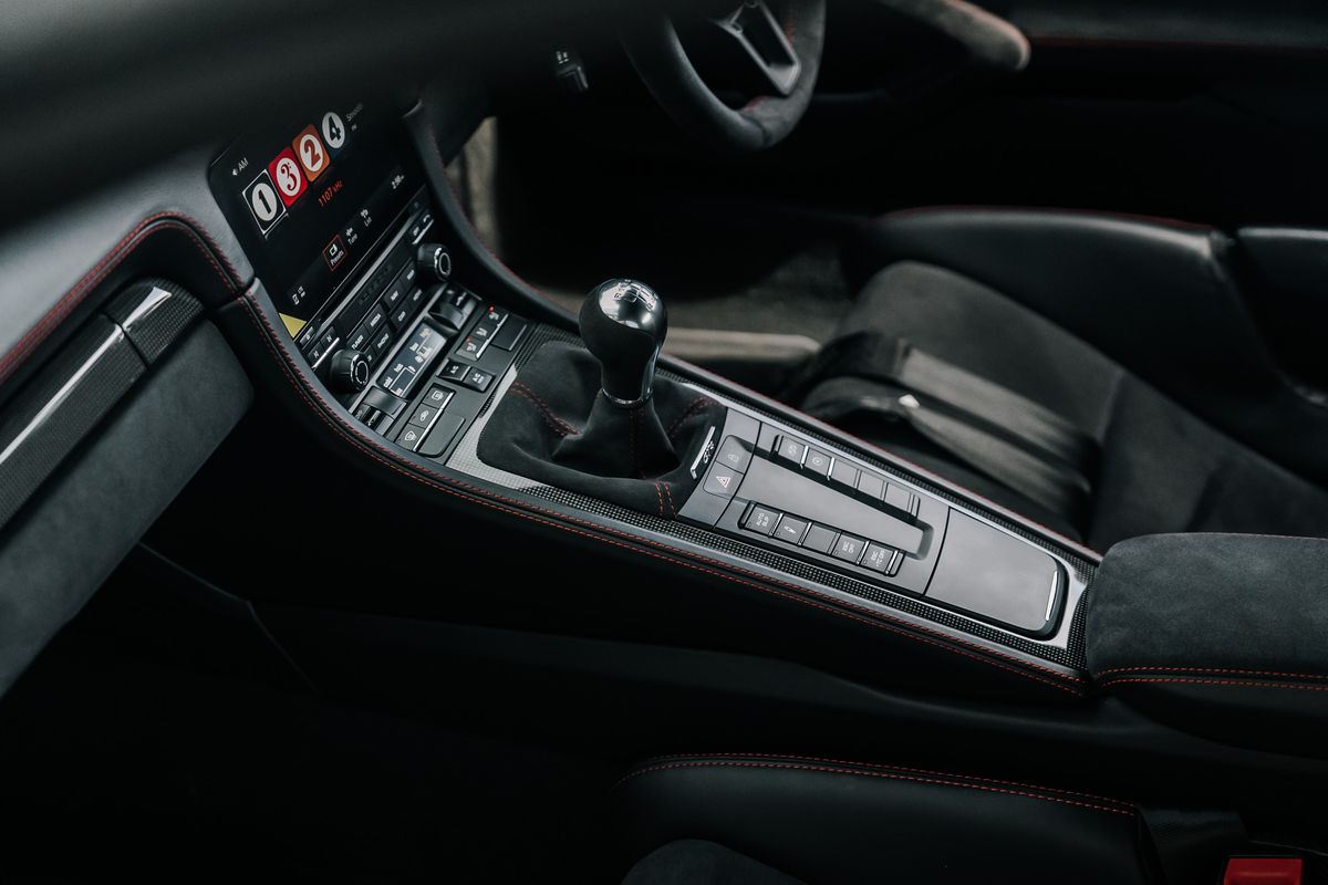 Porsche 718 Cayman GT4