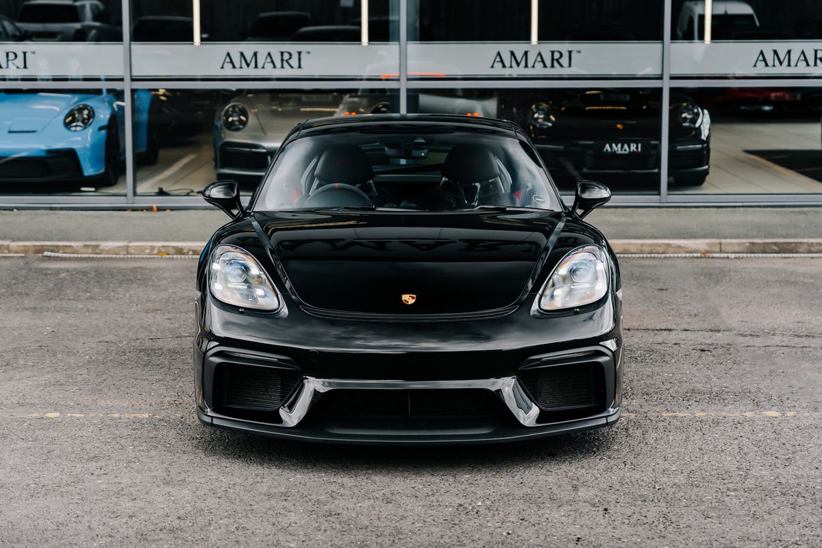 Porsche 718 Cayman GT4