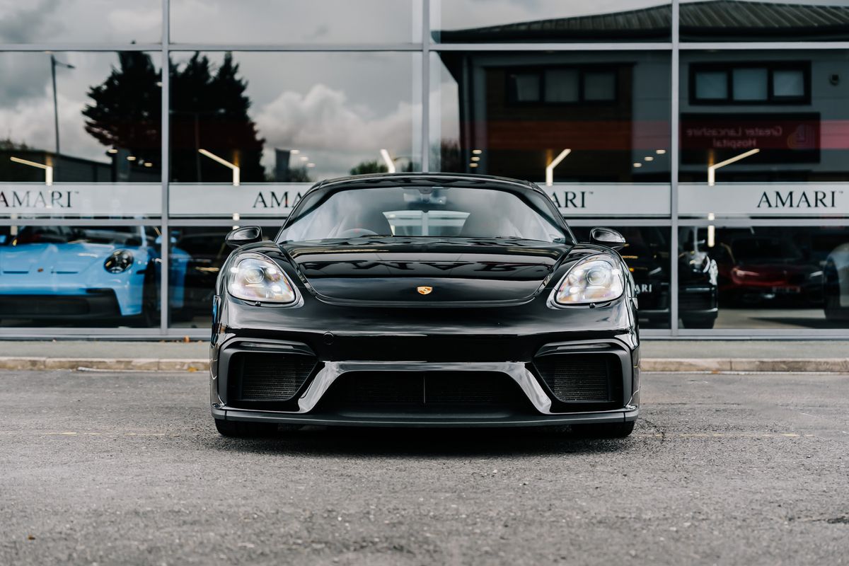 Porsche 718 Cayman GT4
