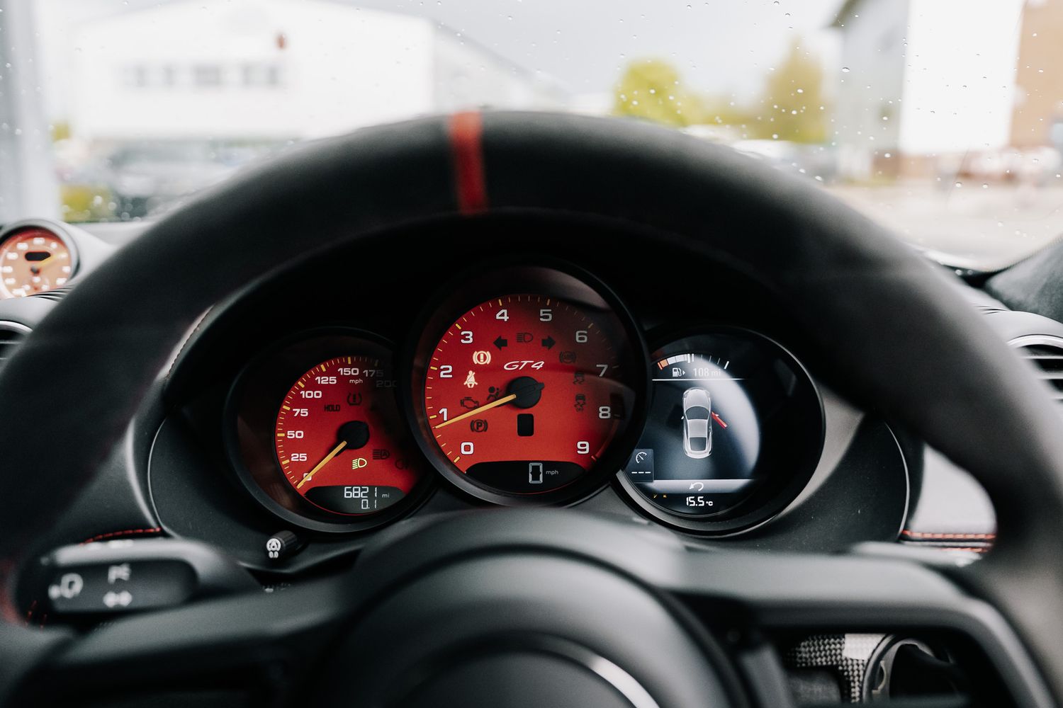 Porsche 718 Cayman GT4