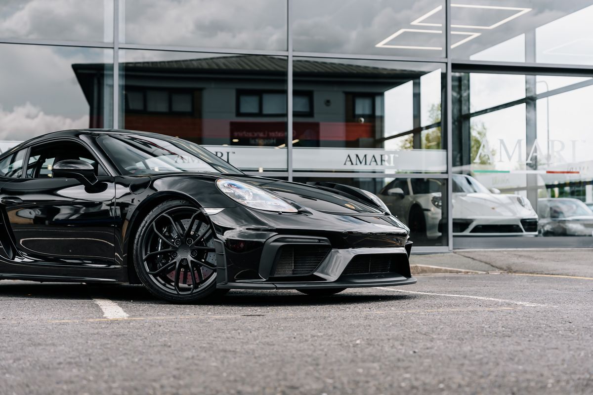 Porsche 718 Cayman GT4
