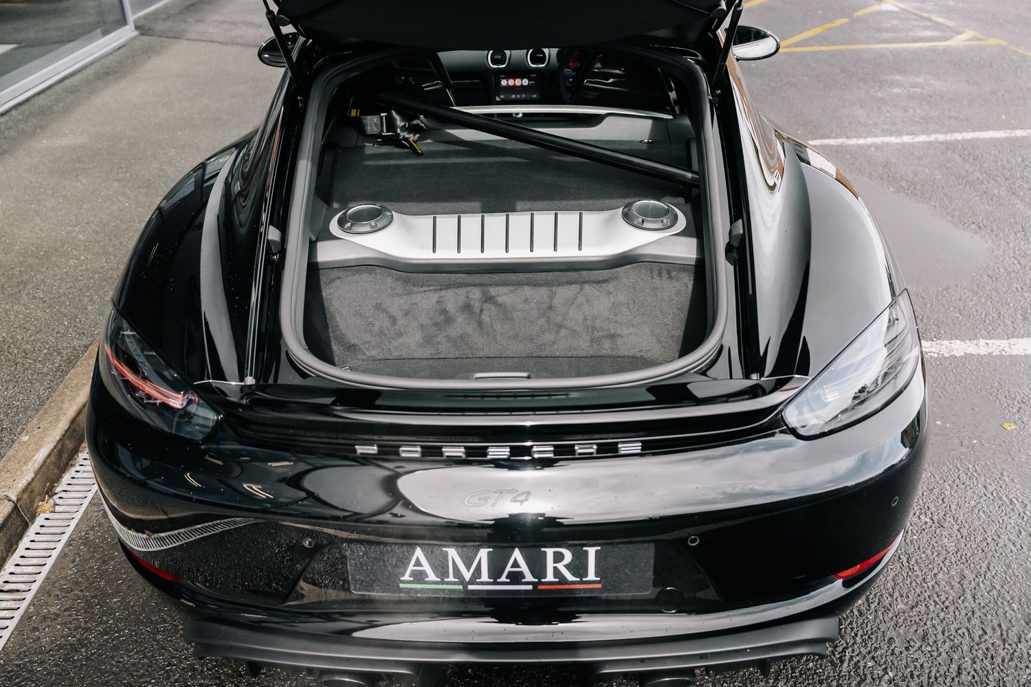 Porsche 718 Cayman GT4