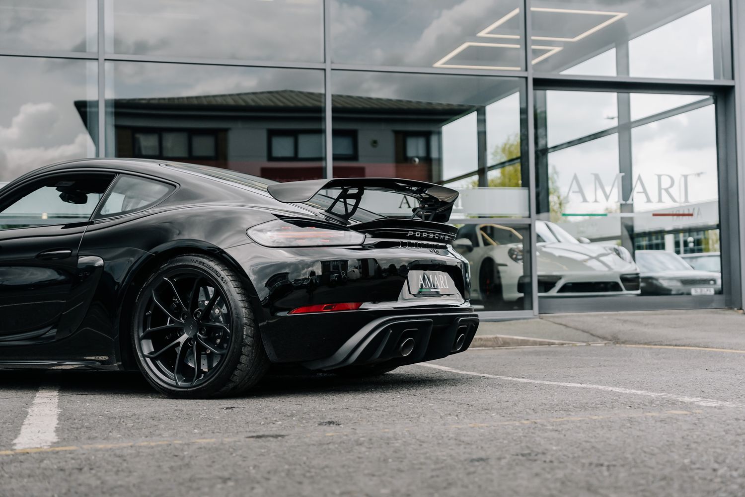 Porsche 718 Cayman GT4