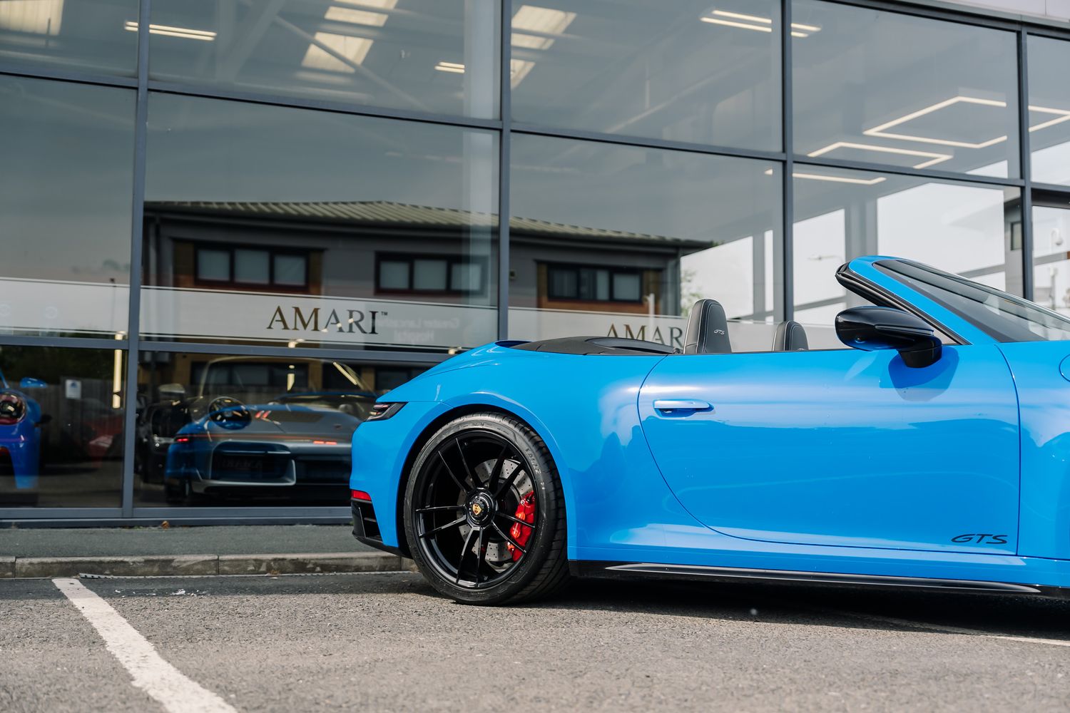 Porsche 911 992 Carrera 4 GTS Convertible