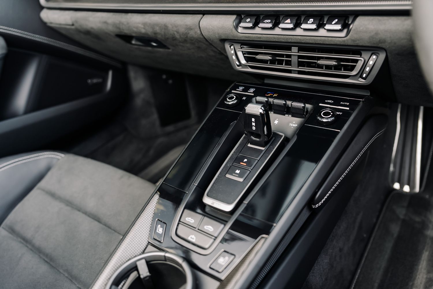 Porsche 911 992 Carrera 4 GTS Convertible