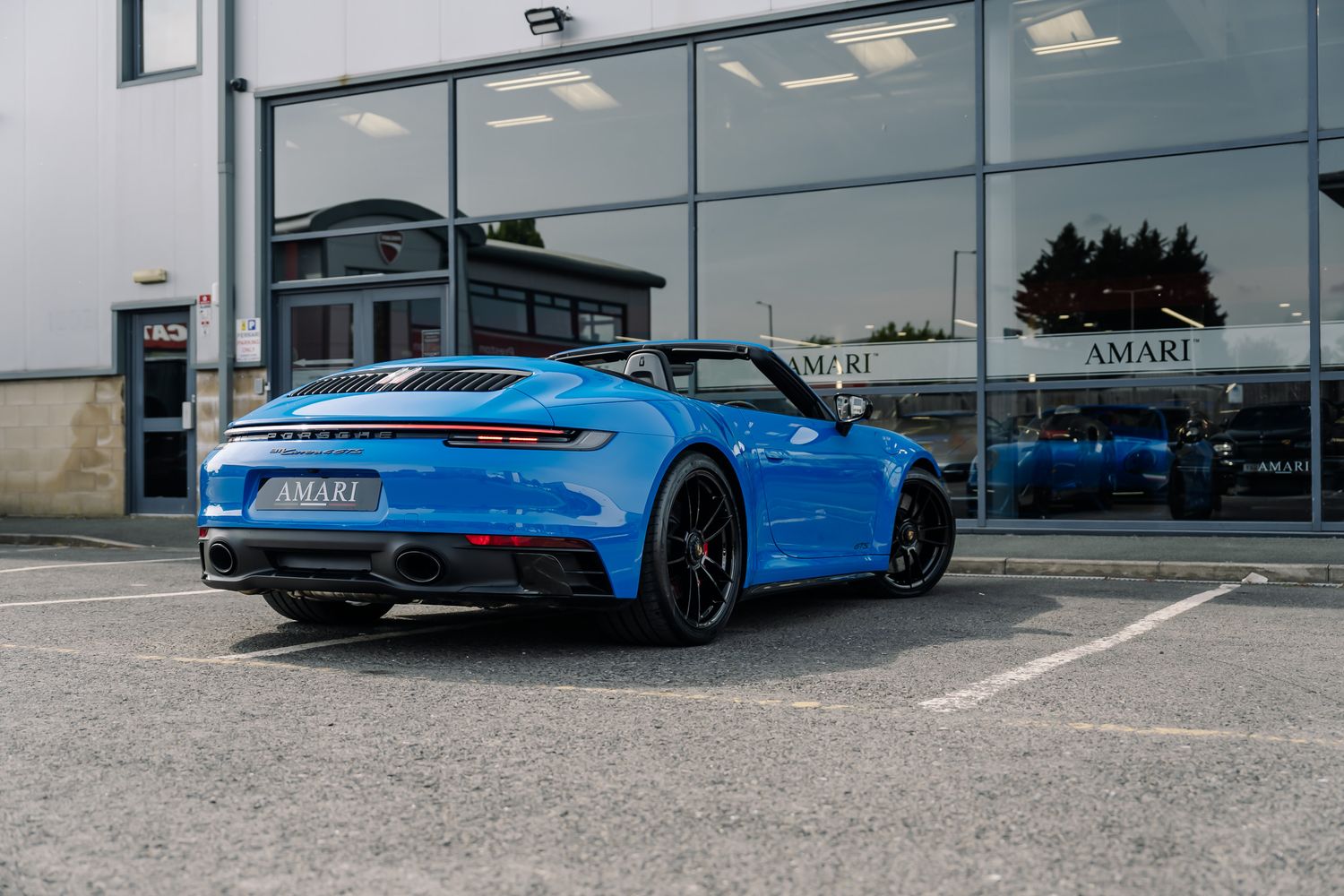 Porsche 911 992 Carrera 4 GTS Convertible