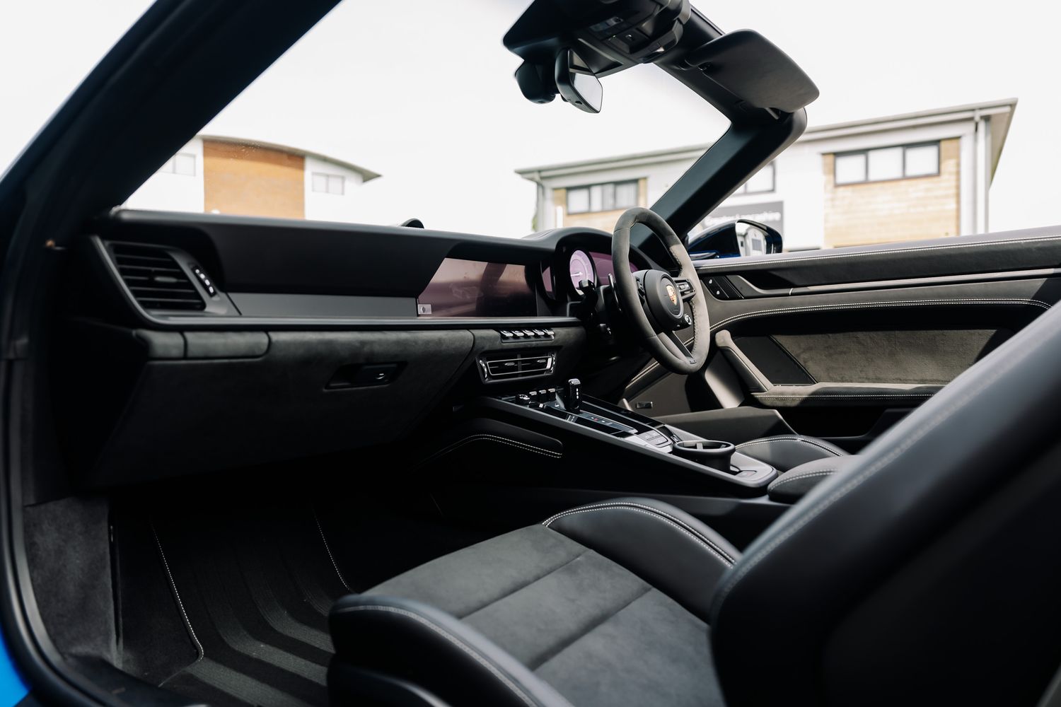 Porsche 911 992 Carrera 4 GTS Convertible