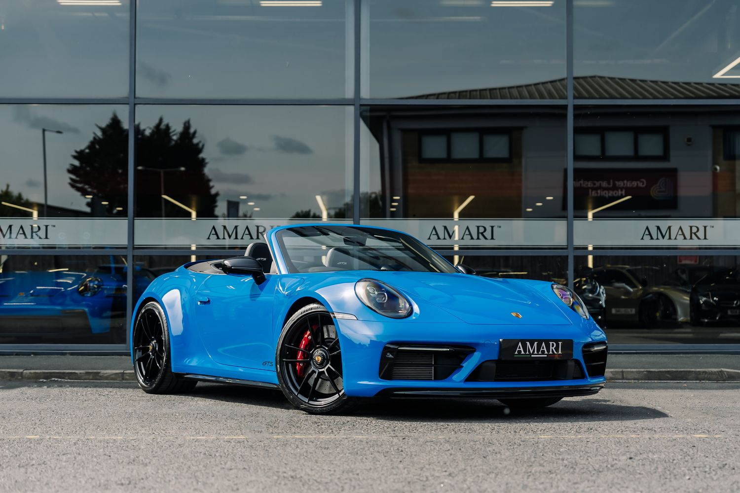 Porsche 911 992 Carrera 4 GTS Convertible