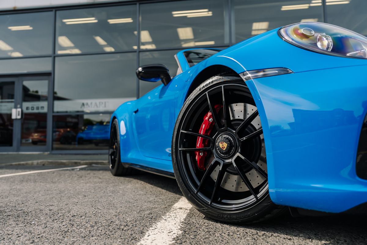 Porsche 911 992 Carrera 4 GTS Convertible