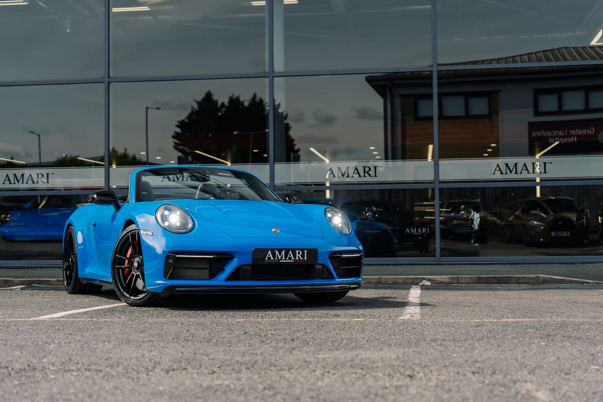 Porsche 911 992 Carrera 4 GTS Convertible