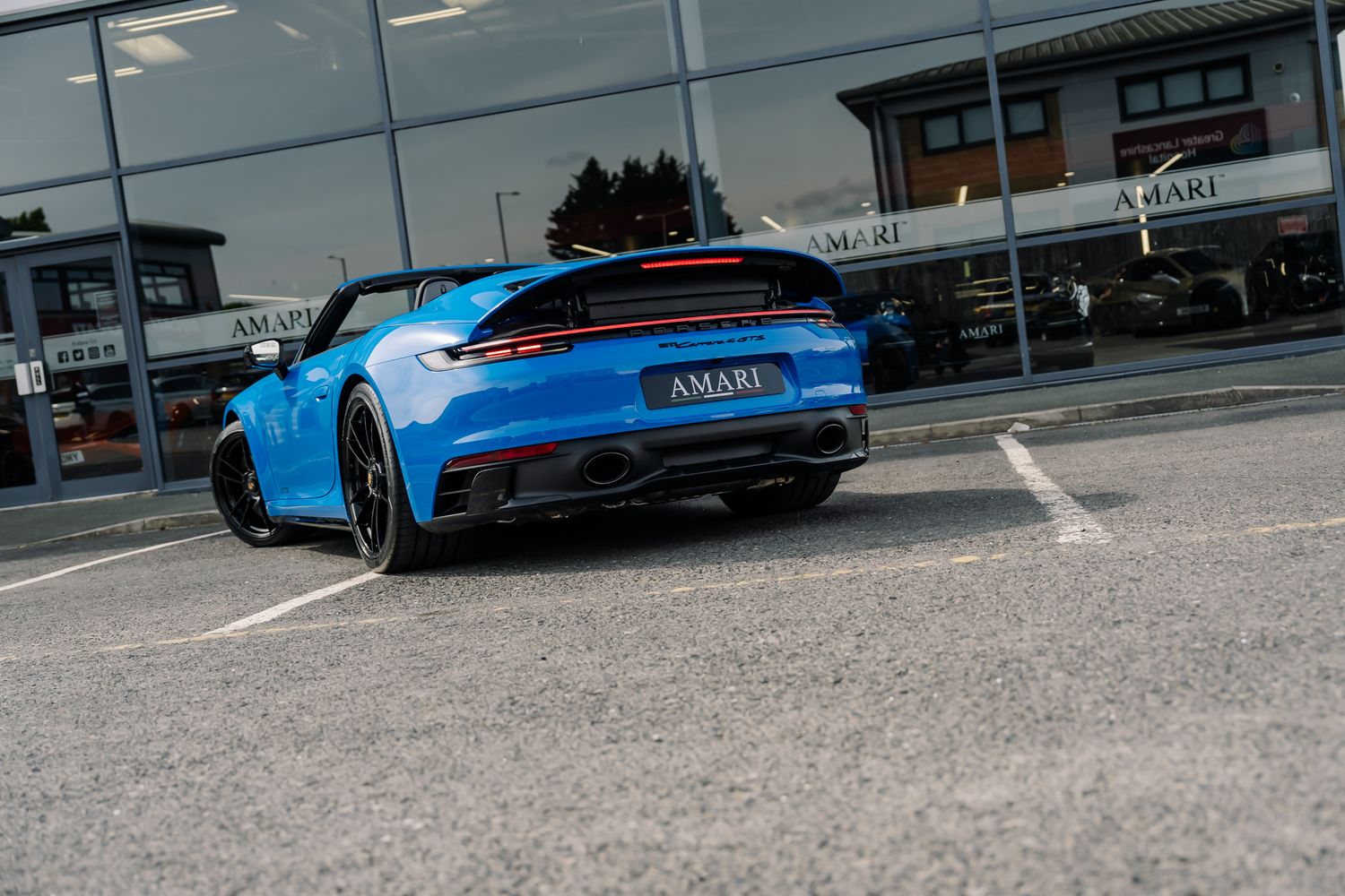 Porsche 911 992 Carrera 4 GTS Convertible