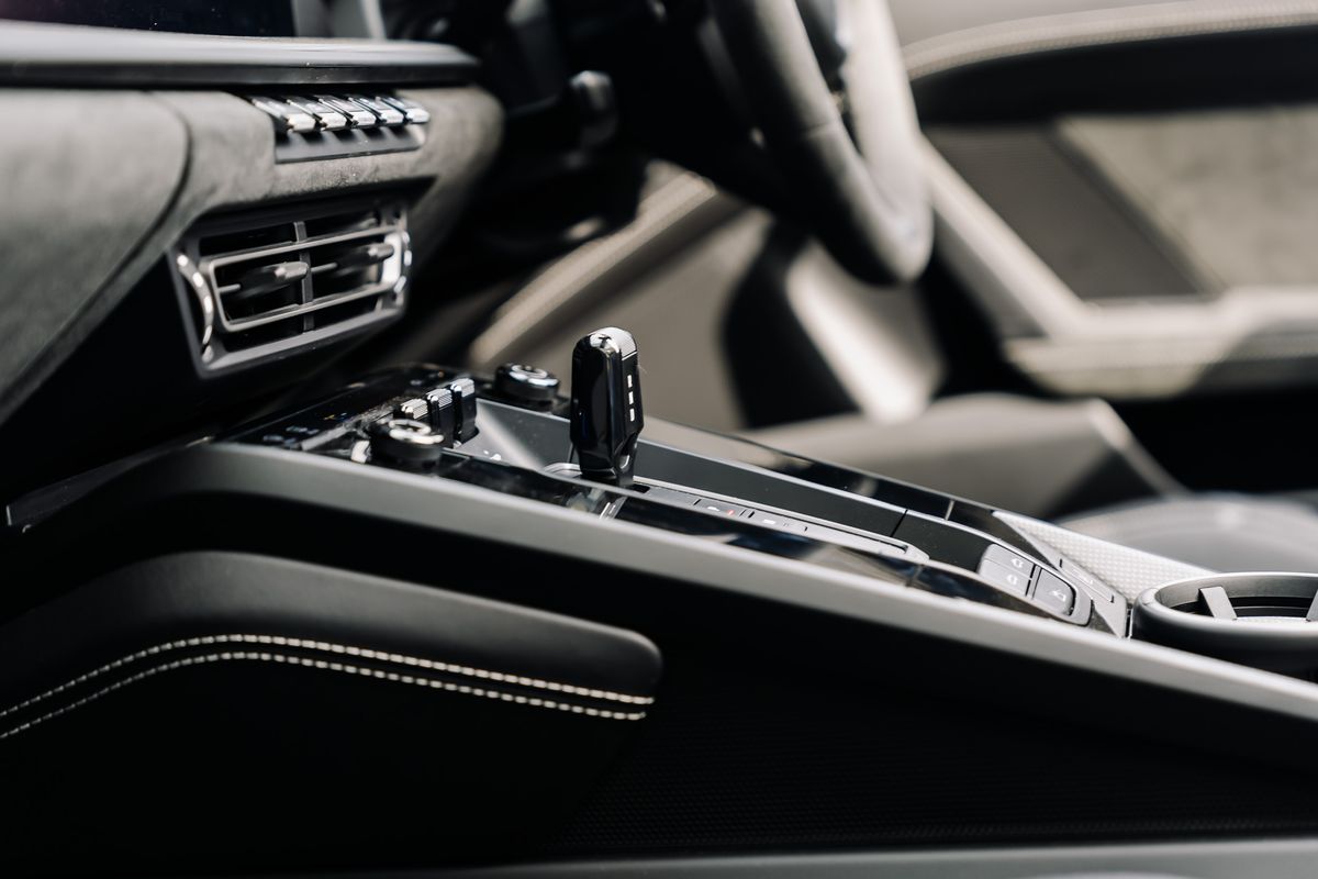 Porsche 911 992 Carrera 4 GTS Convertible