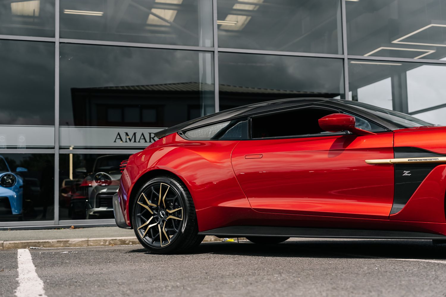 Aston Martin Vanquish Zagato Shooting Brake V12