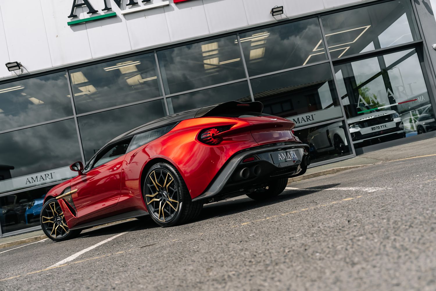 Aston Martin Vanquish Zagato Shooting Brake V12