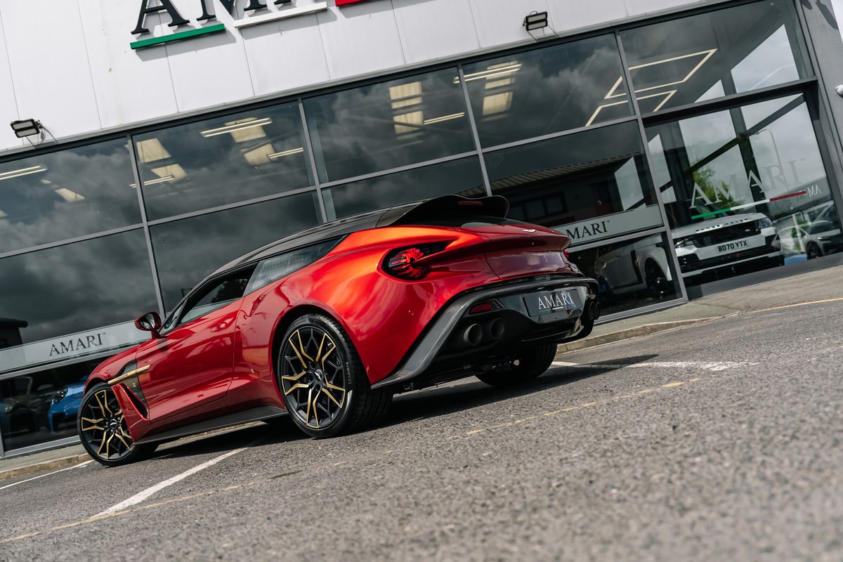 Aston Martin Vanquish Zagato Shooting Brake V12