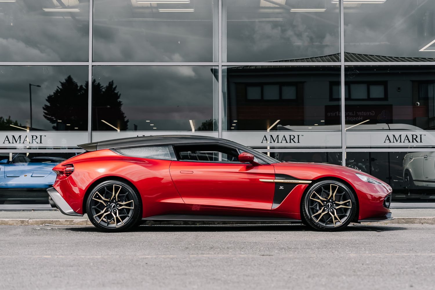 Aston Martin Vanquish Zagato Shooting Brake V12